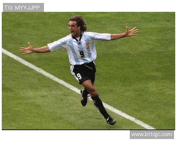 天下足球十五大球星经典音乐之旅：聆听传奇与荣耀的旋律